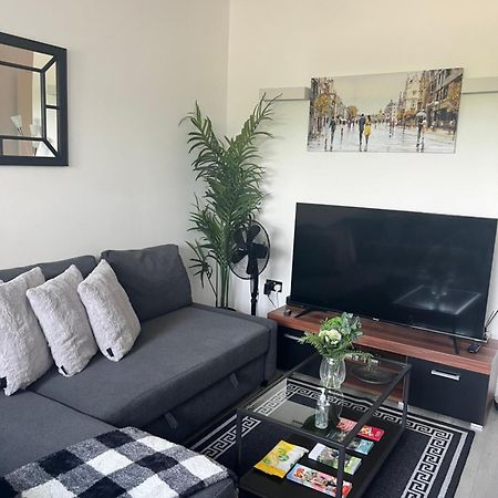 Luxurious Short Stay Flat In Milton Keynes Extérieur photo