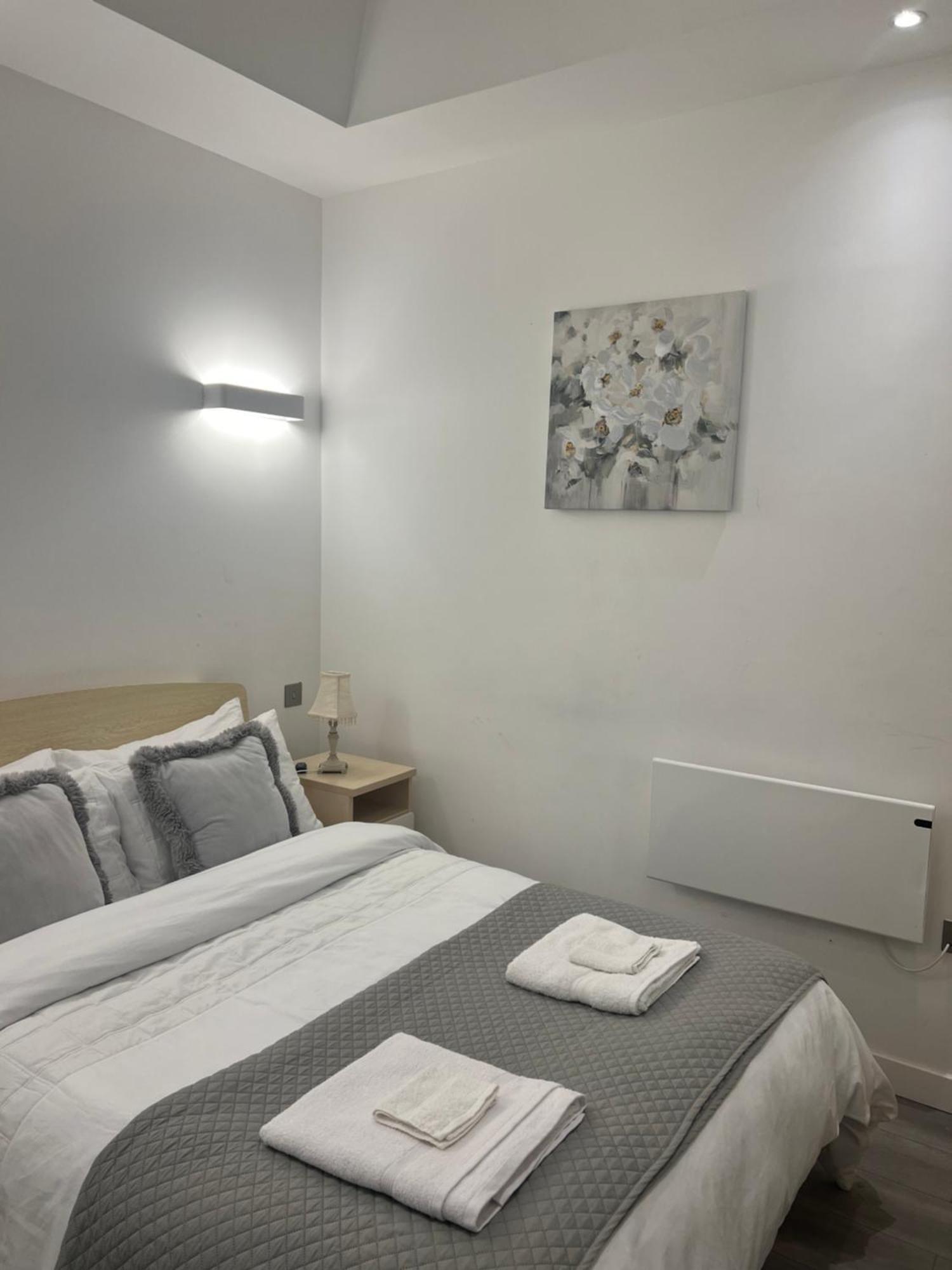 Luxurious Short Stay Flat In Milton Keynes Extérieur photo