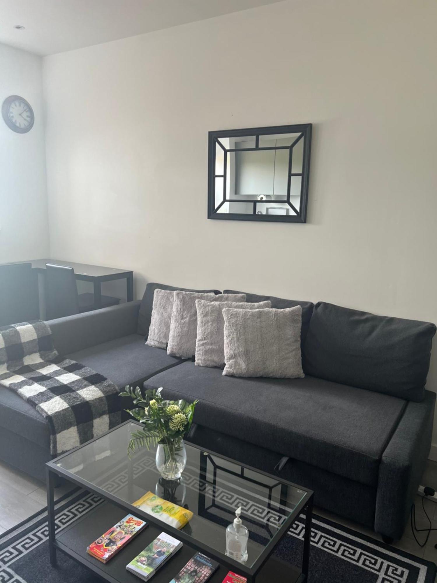 Luxurious Short Stay Flat In Milton Keynes Extérieur photo